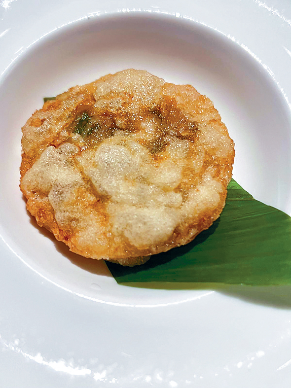 酥炸蟹肉香菇盒