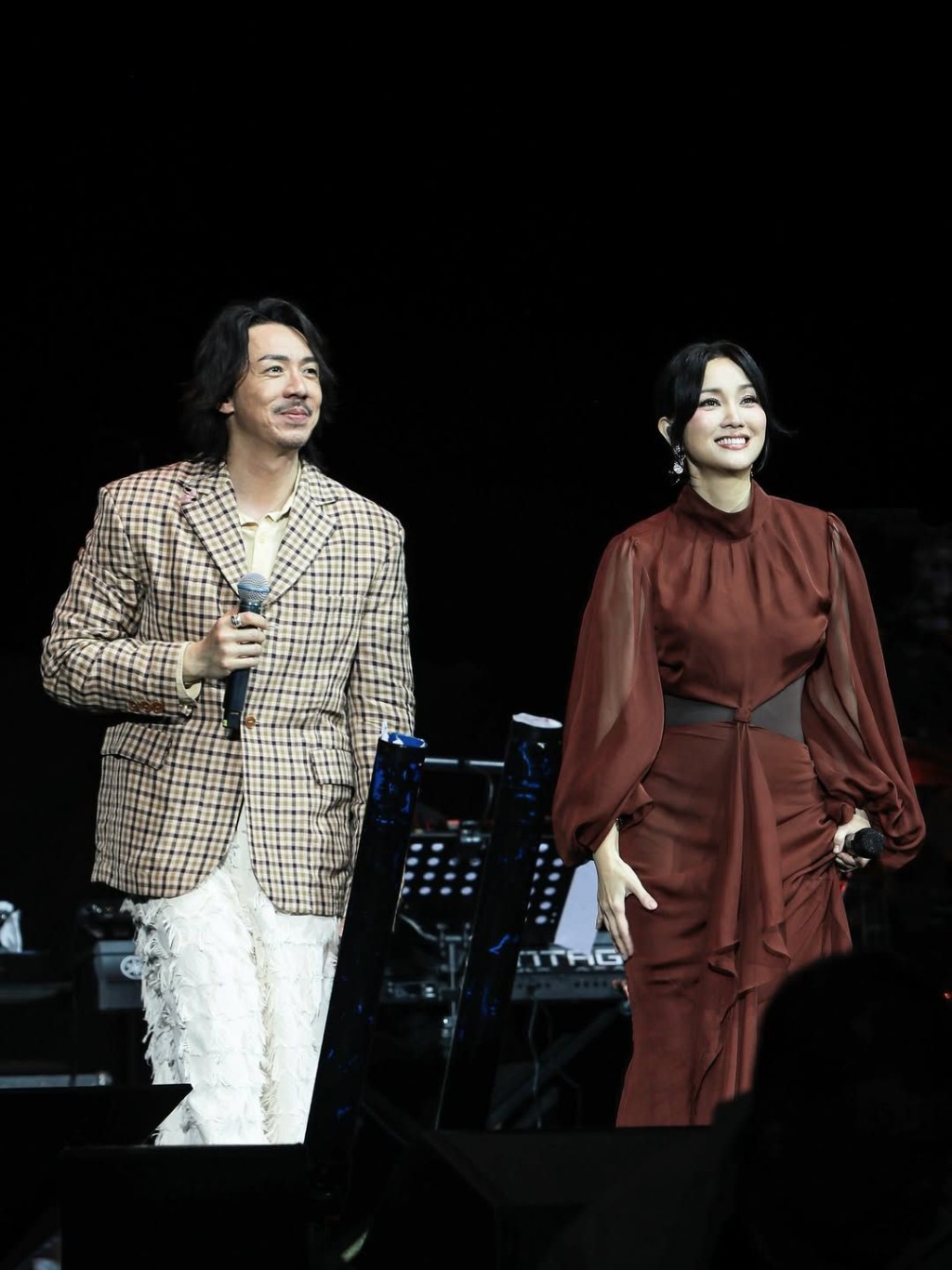 6月中,張繼聰、謝安琪首次夫妻檔在澳門開騷,慶祝出道20周年。 6月中,張繼聰、謝安琪首次夫妻檔在澳門開騷,慶祝出道20周年。