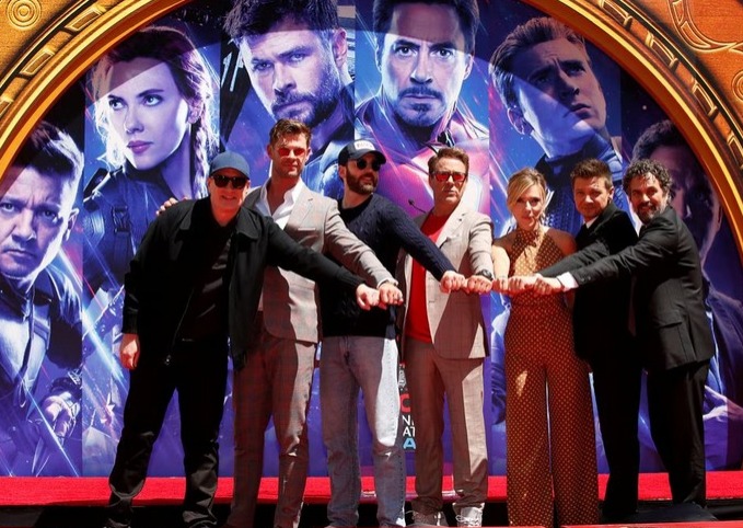 漫威《复仇者联盟》几名主要演员2019在洛杉矶荷里活举行的手印仪式上合照。路透社