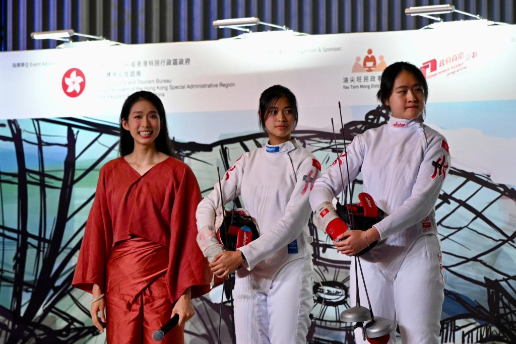 現正在美國讀書的陳海琳（右）視江旻憓（左）為偶像。資料圖片