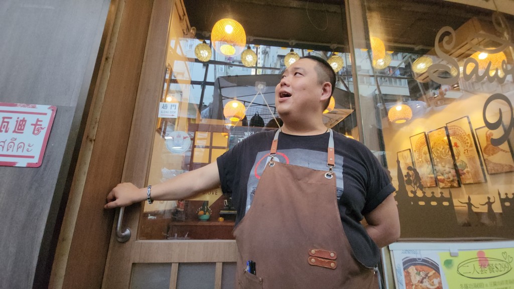 餐廳負責人李先生強調沒有與人結怨。