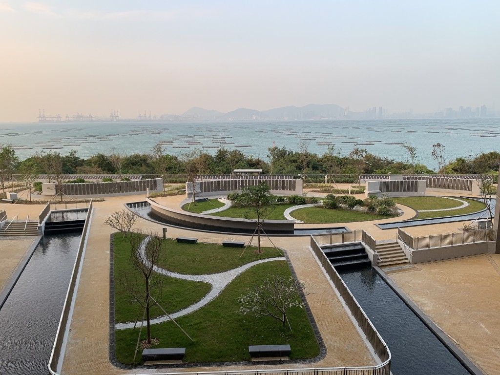 曾咀骨灰龕紀念花園 曾咀骨灰龕紀念花園