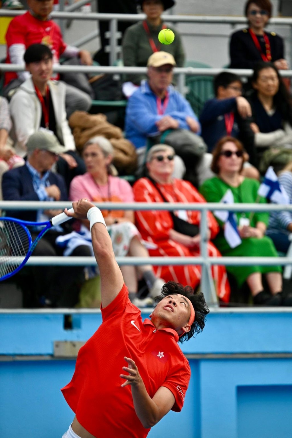 黄泽林近日于韩国参加比赛。