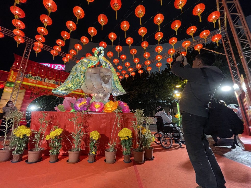 香港文化中心現正舉辦「乙巳年元宵綵燈會」。陳浩元攝