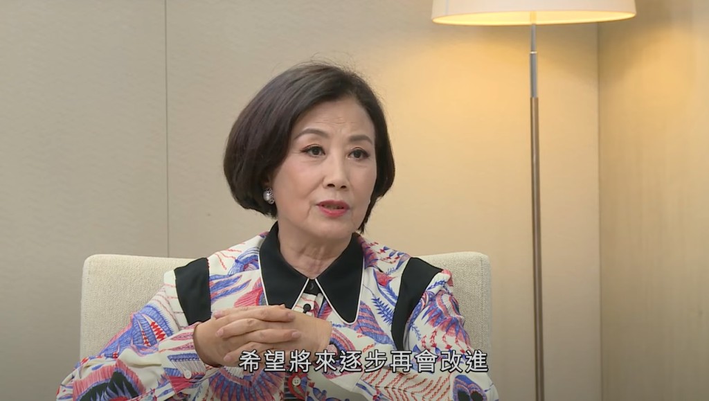 这次汪阿姐向特首面陈派位不公，外界抱着「剥花生」态度看戏，是否有投诉就有改善。