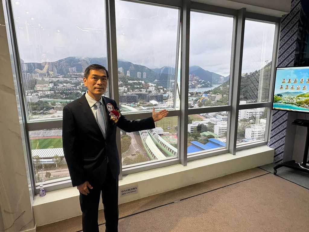 黄光耀称，公司旗下及合作新盘今年首2月销情理想，已录超过500宗成交，成交金额逾52亿元。