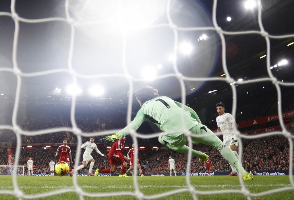 森林今場3次攻破利物浦大門。路透社