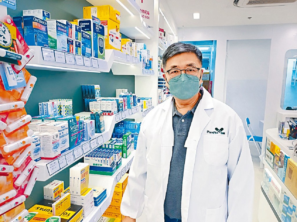 張德榮表示，在過去一周未見有內地人來港搶購藥物。