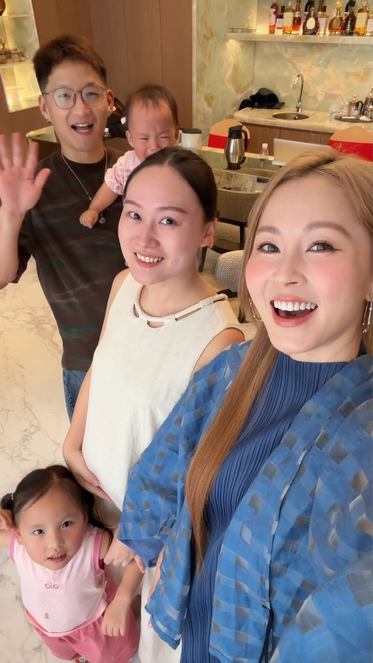 傅穎姪女正在懷孕，即將當上三孩之母。