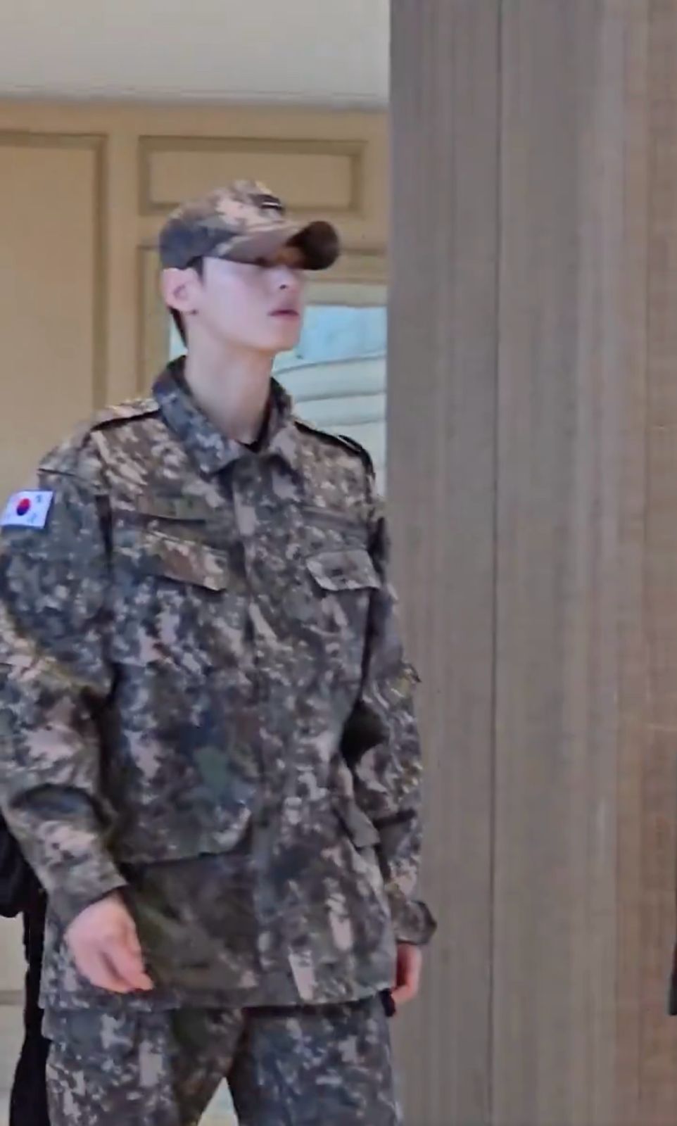 國防部指車銀優為「APEC歡迎晚宴文化表演」擔任主持人。 國防部指車銀優為「APEC歡迎晚宴文化表演」擔任主持人。