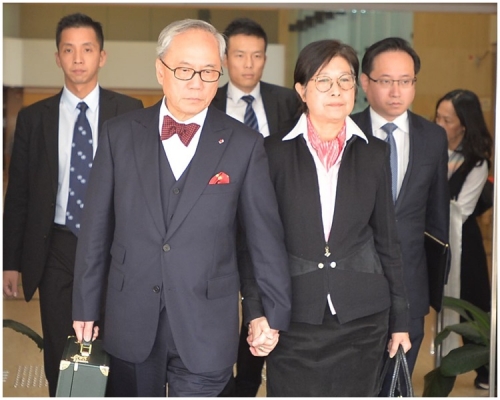 辯方結案陳詞時指曾蔭權夫婦欲退休後過平靜生活。