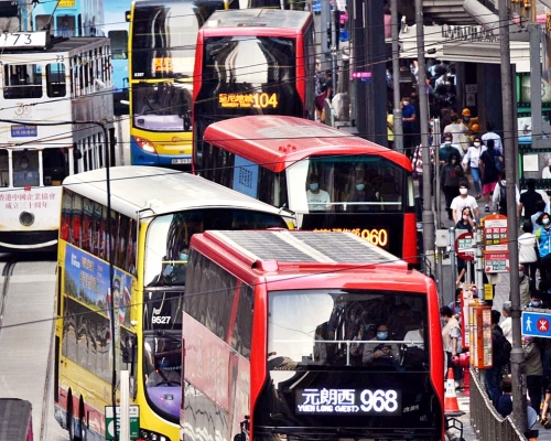 政府批准三間巴士公司加價。