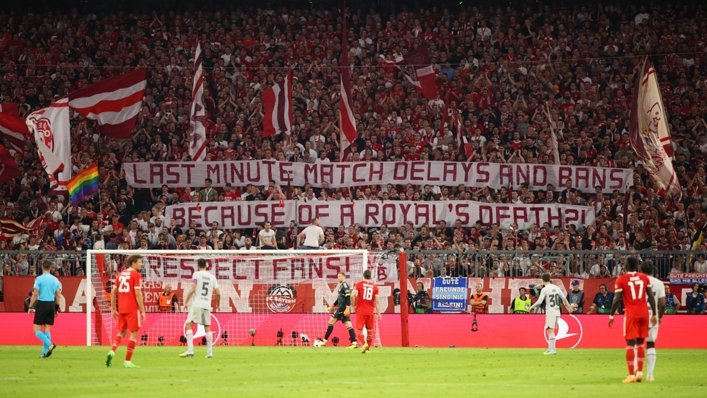拜仁慕尼黑球迷举横额。网上图片