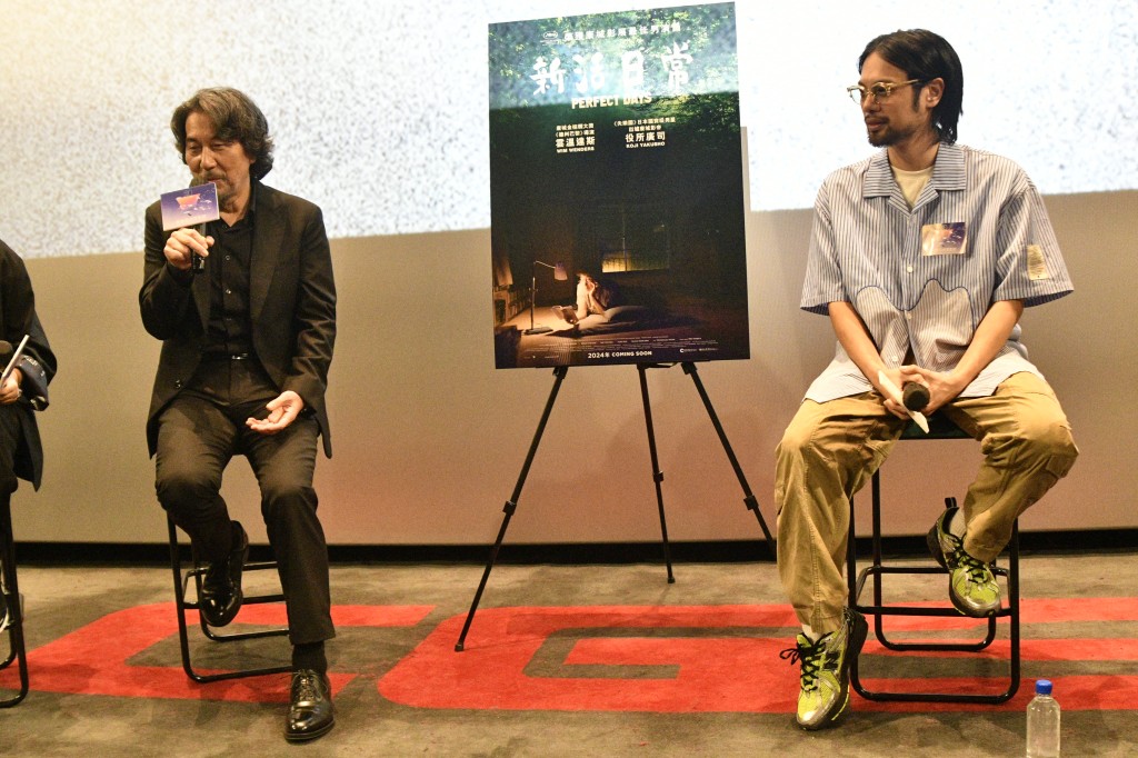 活動上由香港導演陳健朗向役所提問。