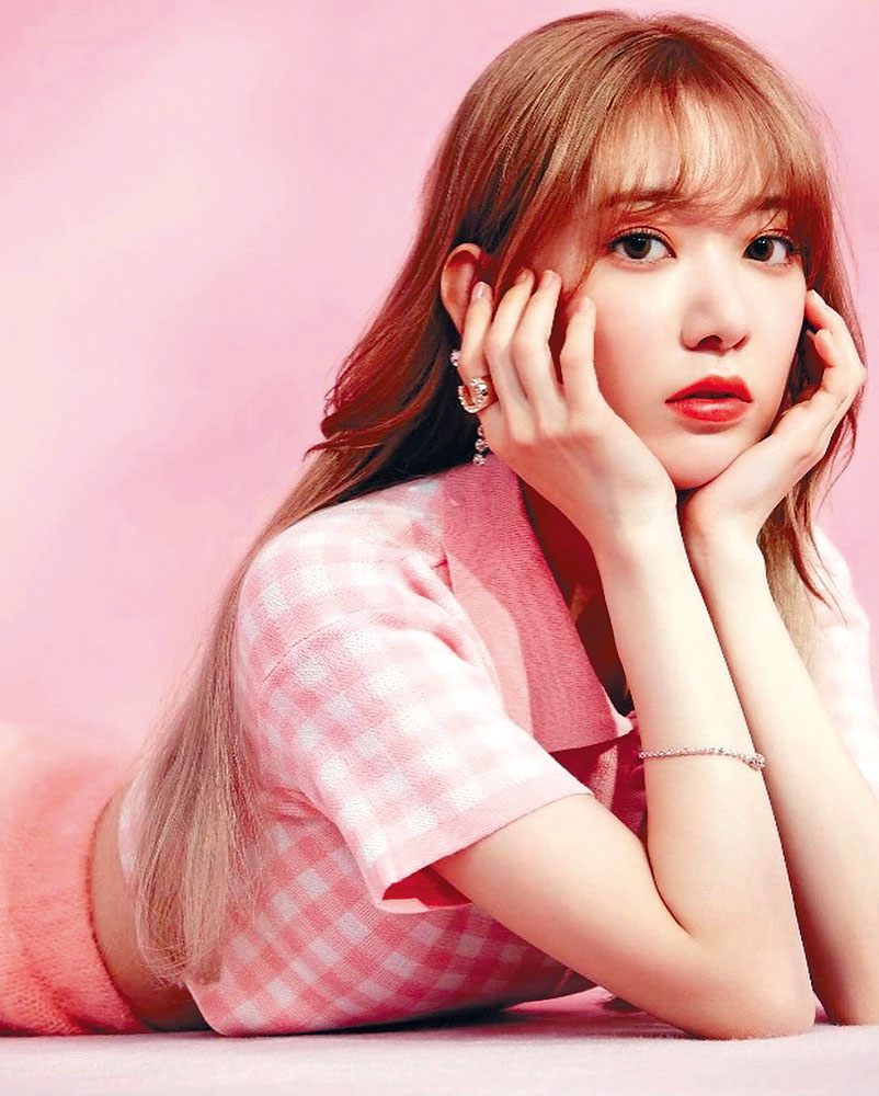 宮脇咲良（圖）和金采源加盟Source Music，將組成新女團。