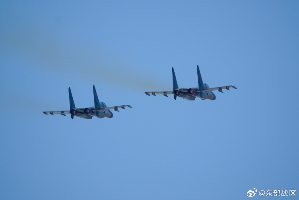 解放軍突然舉行圍台軍演,有專家分析指是回應美國對台售武。 解放軍突然舉行圍台軍演,有專家分析指是回應美國對台售武。