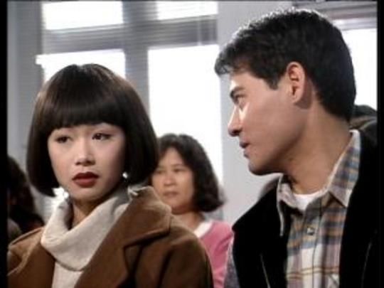 张慧仪（左）凭TVB处境剧《真情》红遍华人圈。
