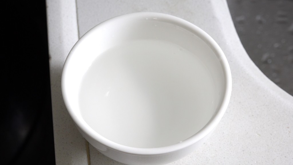 現時住戶食水水質已大為改善,不見到有黑色漂浮物。 現時住戶食水水質已大為改善,不見到有黑色漂浮物。