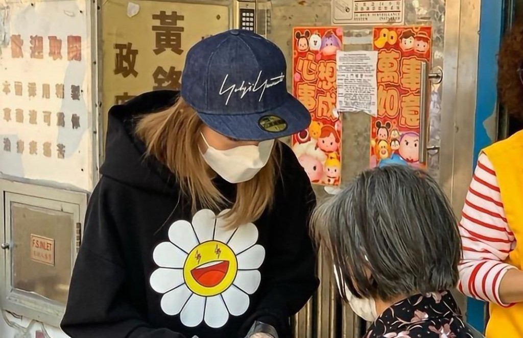 Joey派口罩同時還送上關懷。