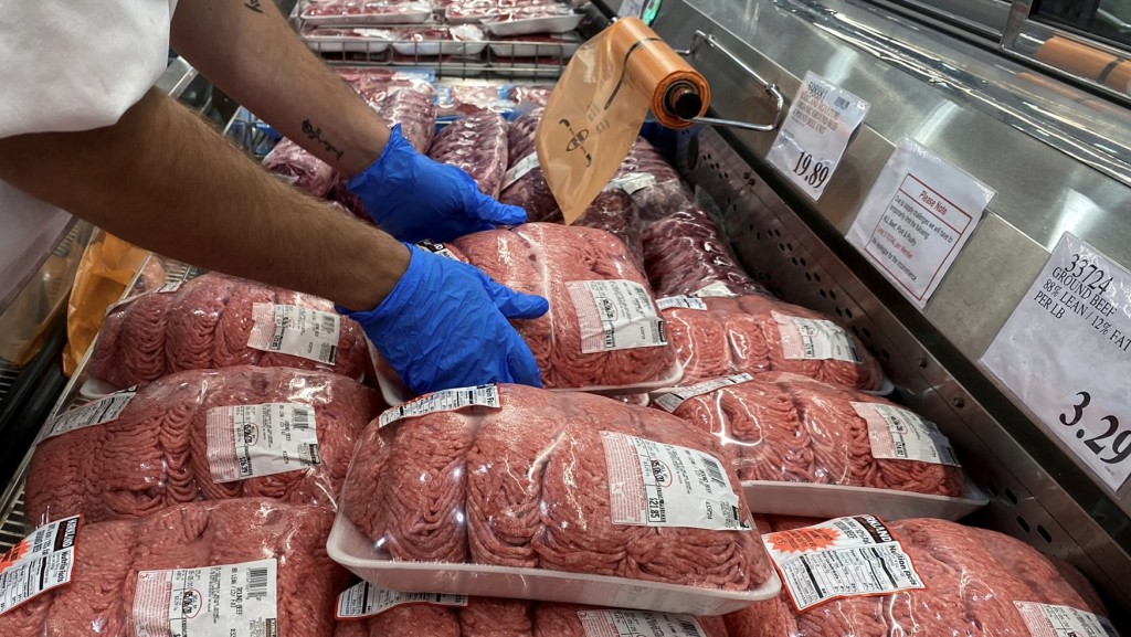 德州一間Costco售賣的超大包碎牛肉。 路透社