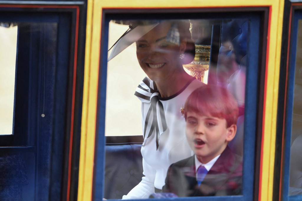 英皇妃凯特和家人一起露面。　路透社