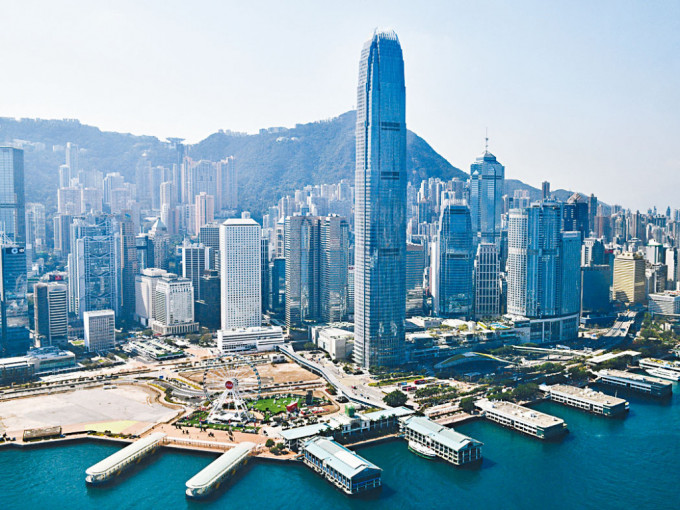 阮苏少湄指，香港国际金融中心地位，并非其他区内城市一朝一夕可取代，但仍须加倍努力。资料图片