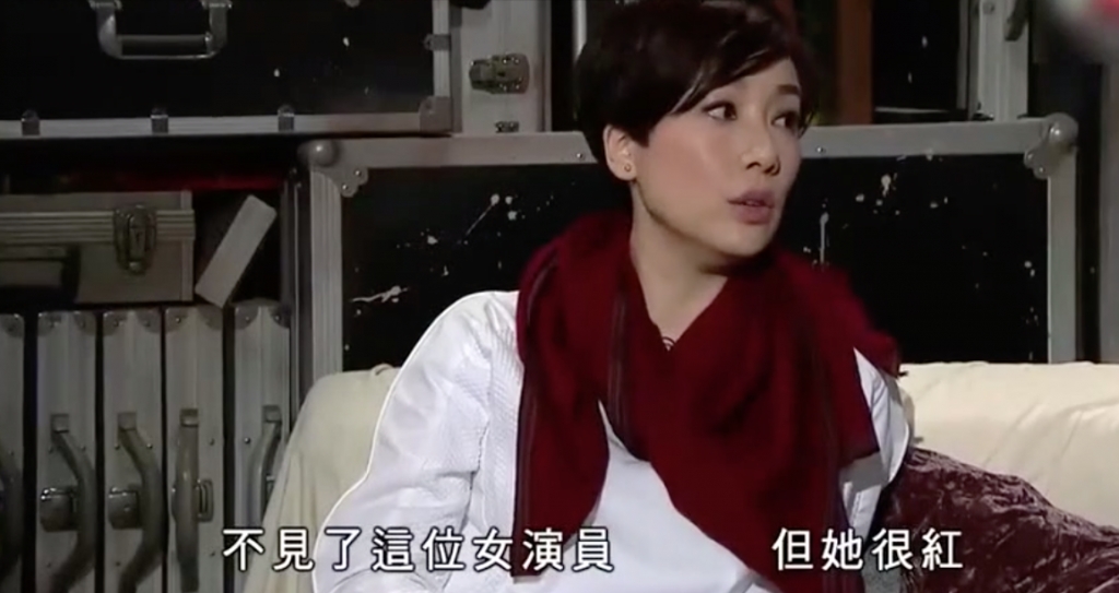 前亞視同事江美儀曾於節目中暗示某花旦涉入富商婚姻致「一屍三命」的傳聞。 前亞視同事江美儀曾於節目中暗示某花旦涉入富商婚姻致「一屍三命」的傳聞。