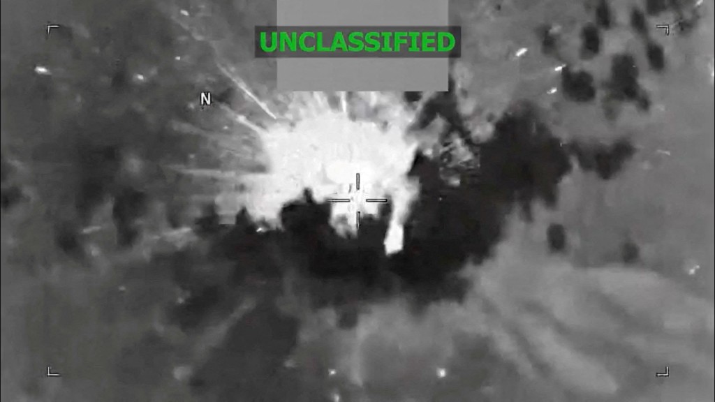 美軍繼續在海上打擊疑似運毒船，擊斃3人。路透社