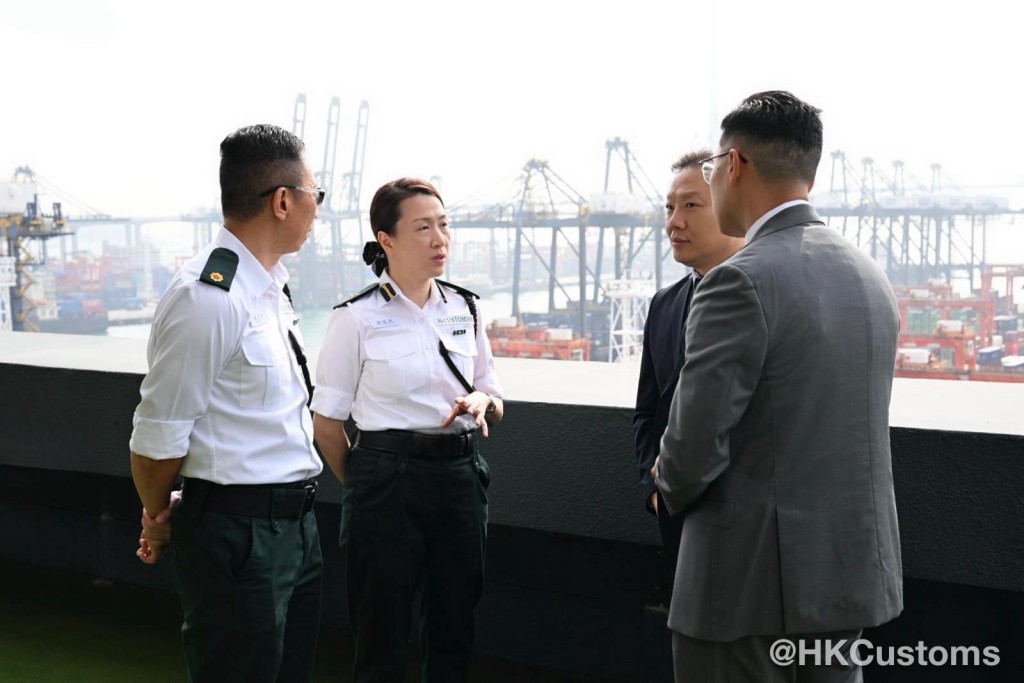 香港海关自2009年起致力推行海运货物资料预报计划。