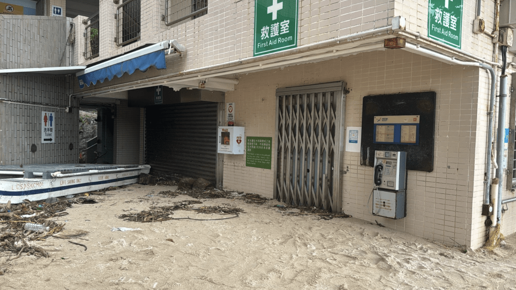 清水灣二灘遭颱風樺加沙重創。港九拯溺總會fb