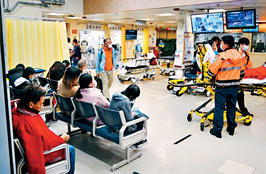 香港人口老化，加強晚期照顧服務有助紓緩公營醫療壓力。