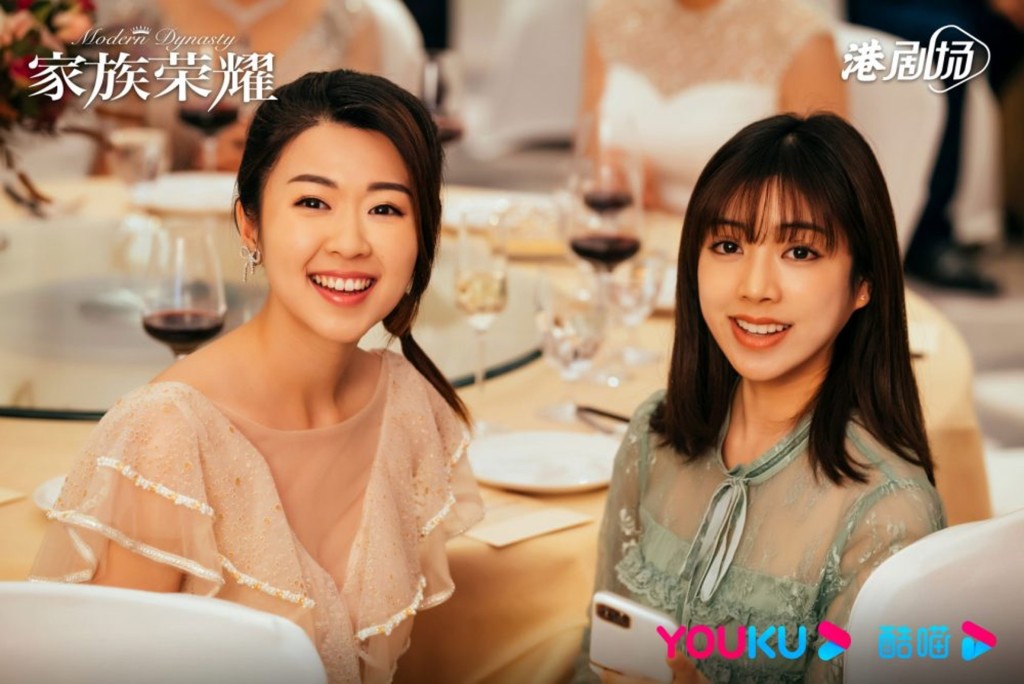 潘藝桐（右）曾演出劇集《家族榮耀》。