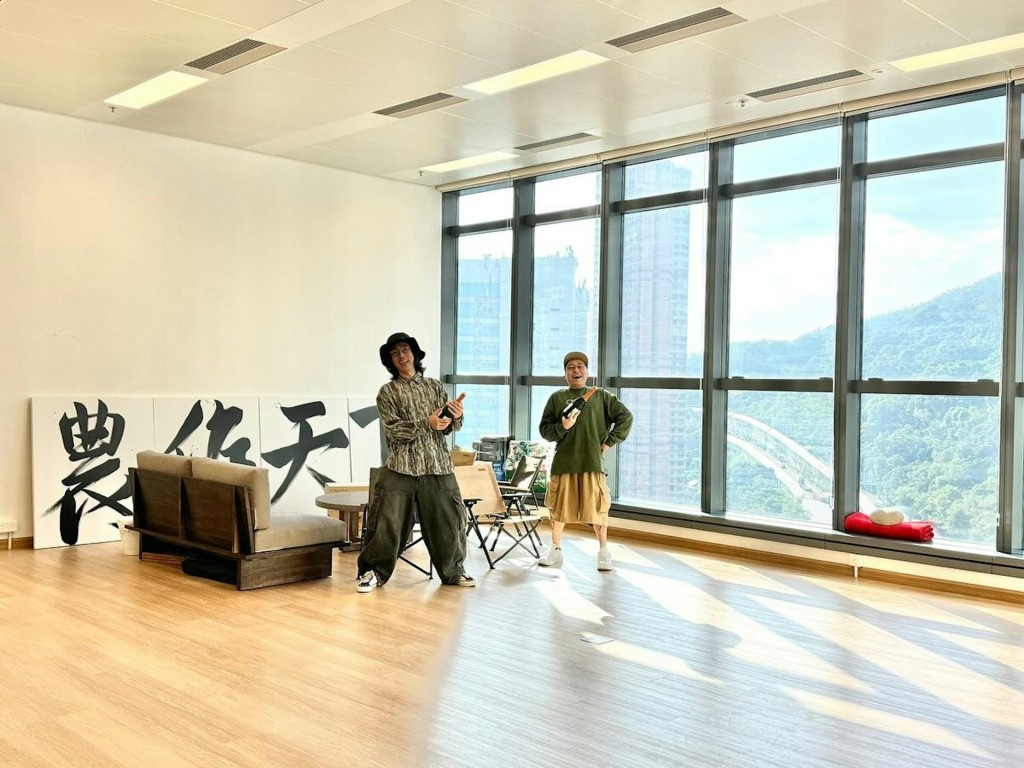 農夫近年成立工作室,早前宣布加盟古天樂公司。 農夫近年成立工作室,早前宣布加盟古天樂公司。