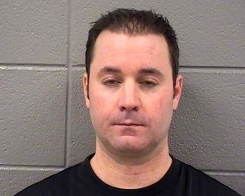 美國芝加哥警方拘捕了一名男子,指他發出恐嚇,揚言在下周三舉行總統宣誓就職禮當天,要奪候任總統拜登和其他民主黨人的命。網圖