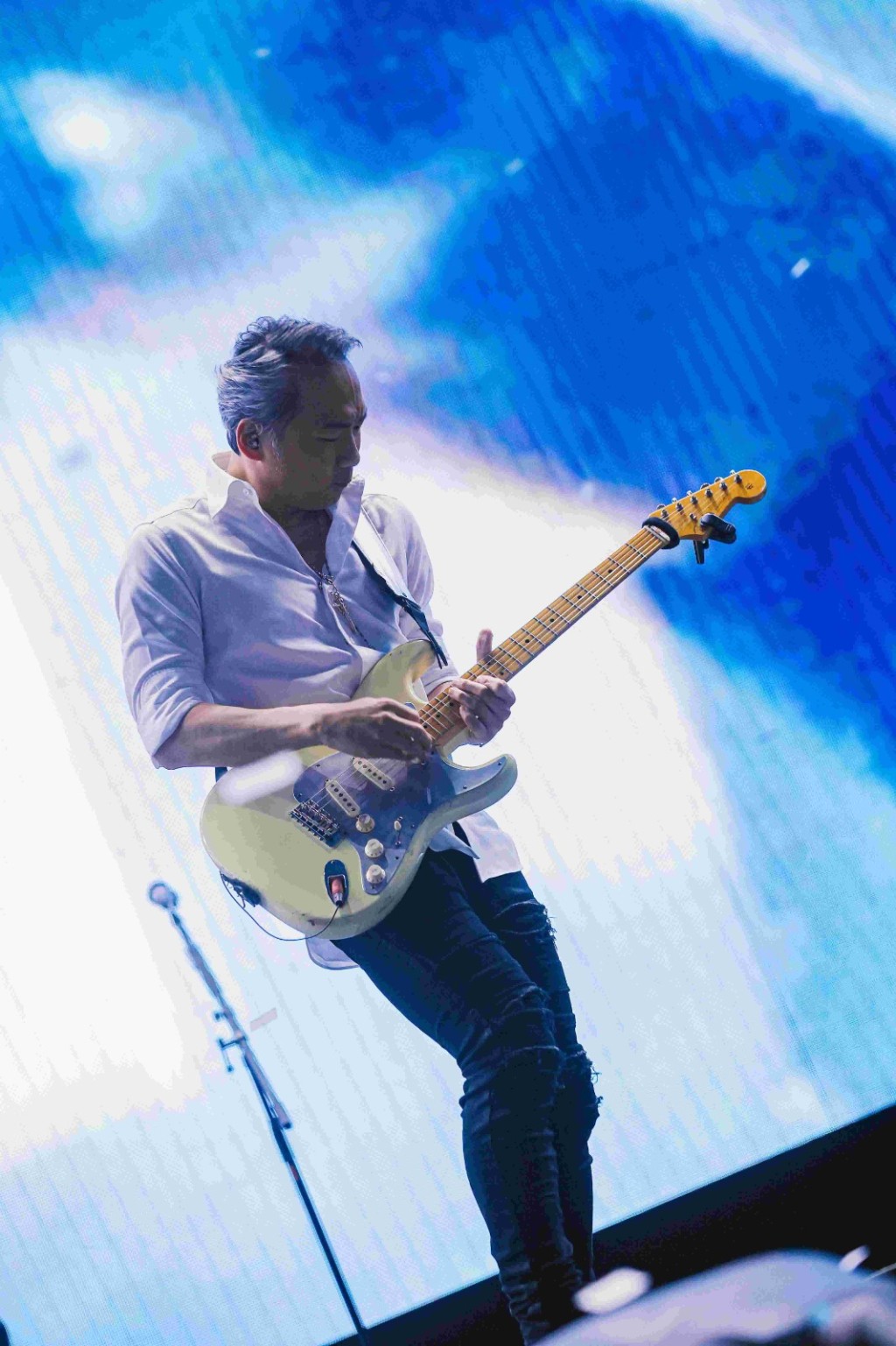 继续诉说25年来高低起伏。 继续诉说25年来高低起伏。