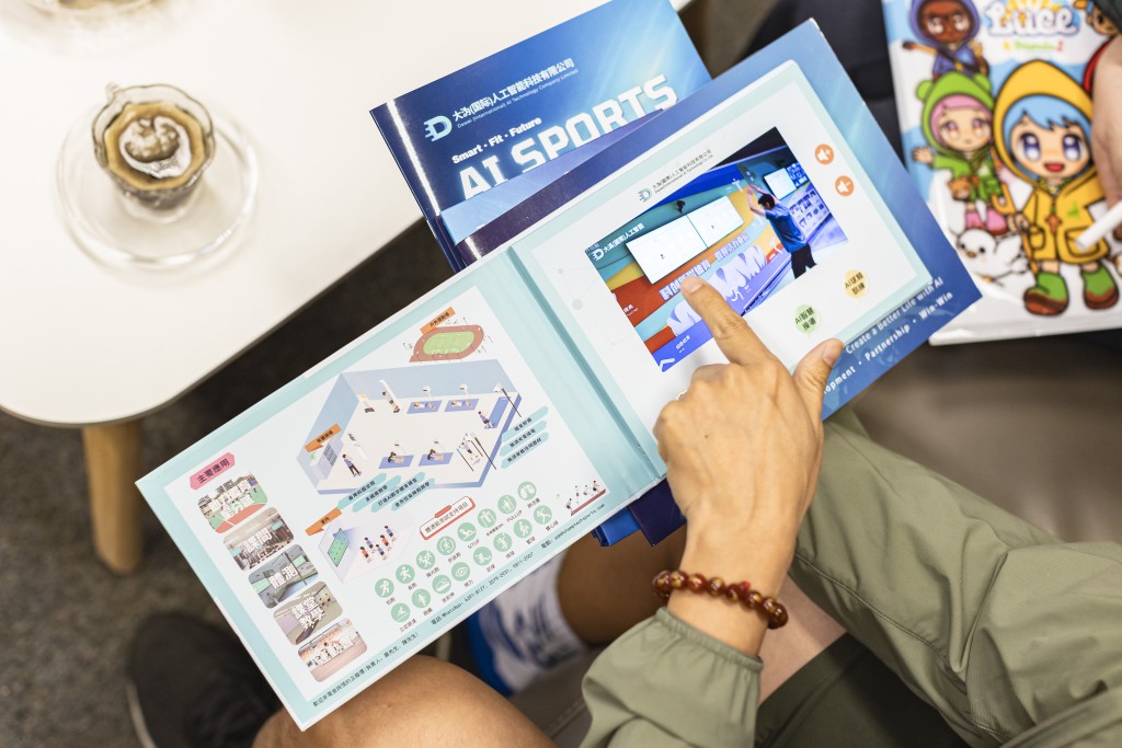 体育科明年纳入呈分试,学校已添置这套AI系统收集运动数据。(图:霍楚晖) 体育科明年纳入呈分试,学校已添置这套AI系统收集运动数据。(图:霍楚晖)