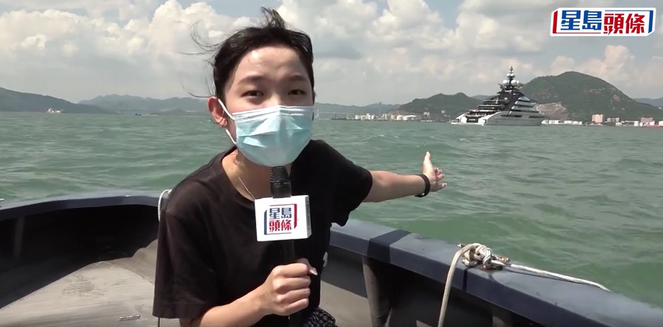 俄羅斯「鋼鐵寡頭」天價遊艇臨香港，本網記者出海近距離直擊。黃偉強攝
