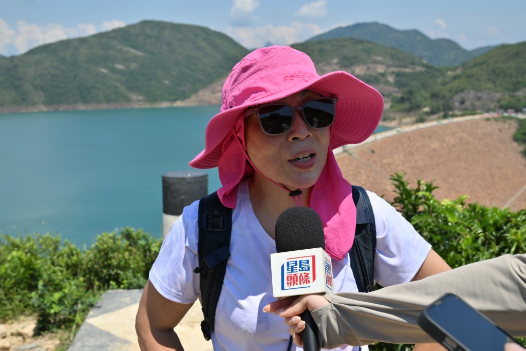 市民趙女士直言,首日現場入口核實處與諮詢處欠缺整合。 市民趙女士直言,首日現場入口核實處與諮詢處欠缺整合。