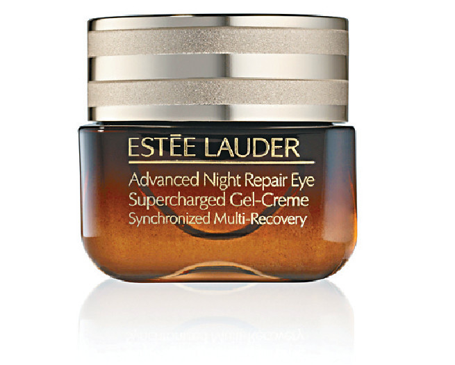 Estee Lauder 升級再生基因修復眼霜 $560  　　加強版眼霜全新登場，加入基因訊息協調技術，針對黑眼圈方面作出改善，另有高效抗氧化物維他命E，尤其能令細緻纖弱的眼周肌膚得到滋潤。