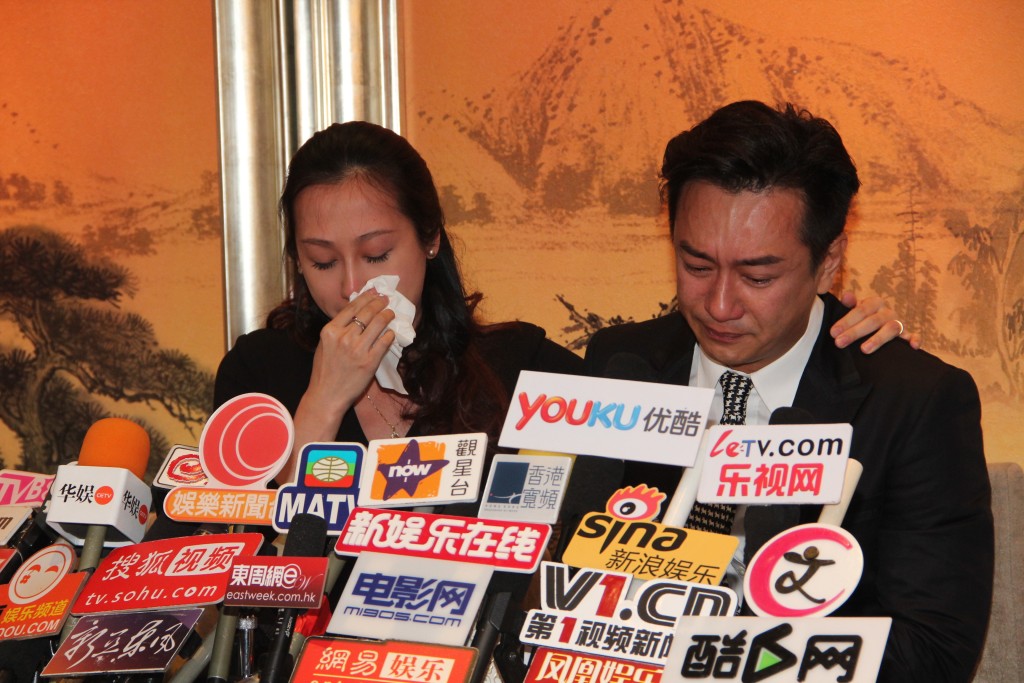 陳浩民2011年由懷孕中的新婚妻子蔣麗莎陪同下，開記者會三度鞠躬道歉。