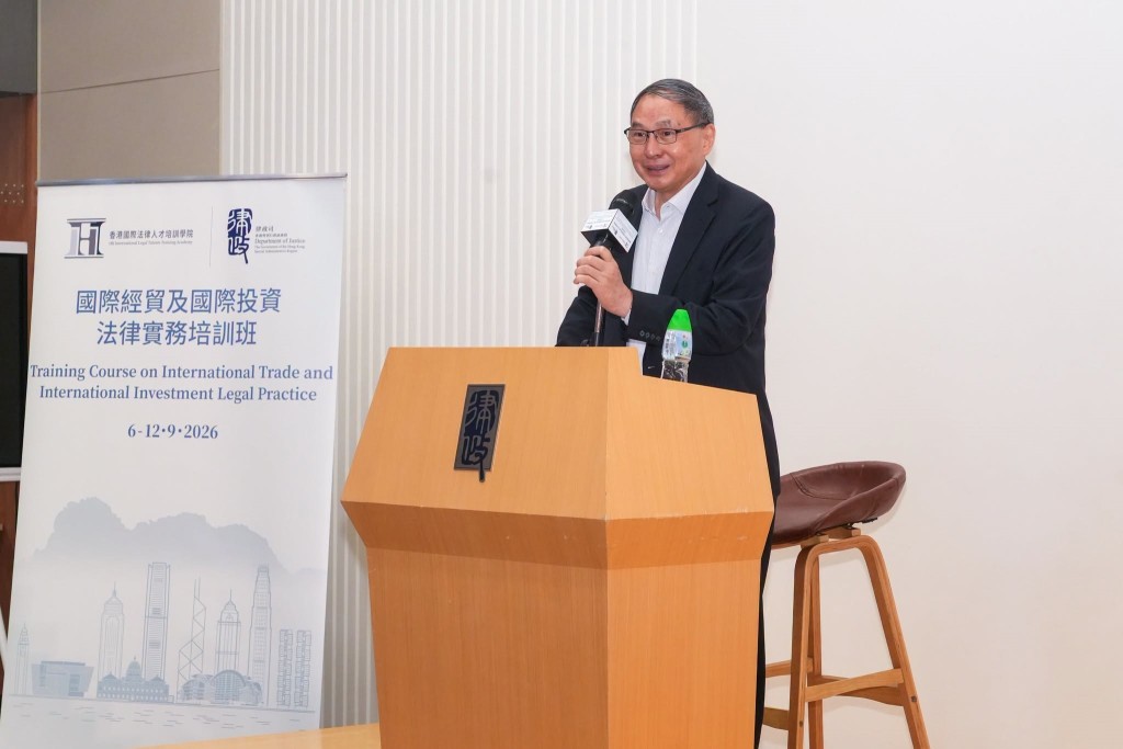 培訓班打頭陣的是香港中文大學(深圳)公共政策學院院長鄭永年。 培訓班打頭陣的是香港中文大學(深圳)公共政策學院院長鄭永年。