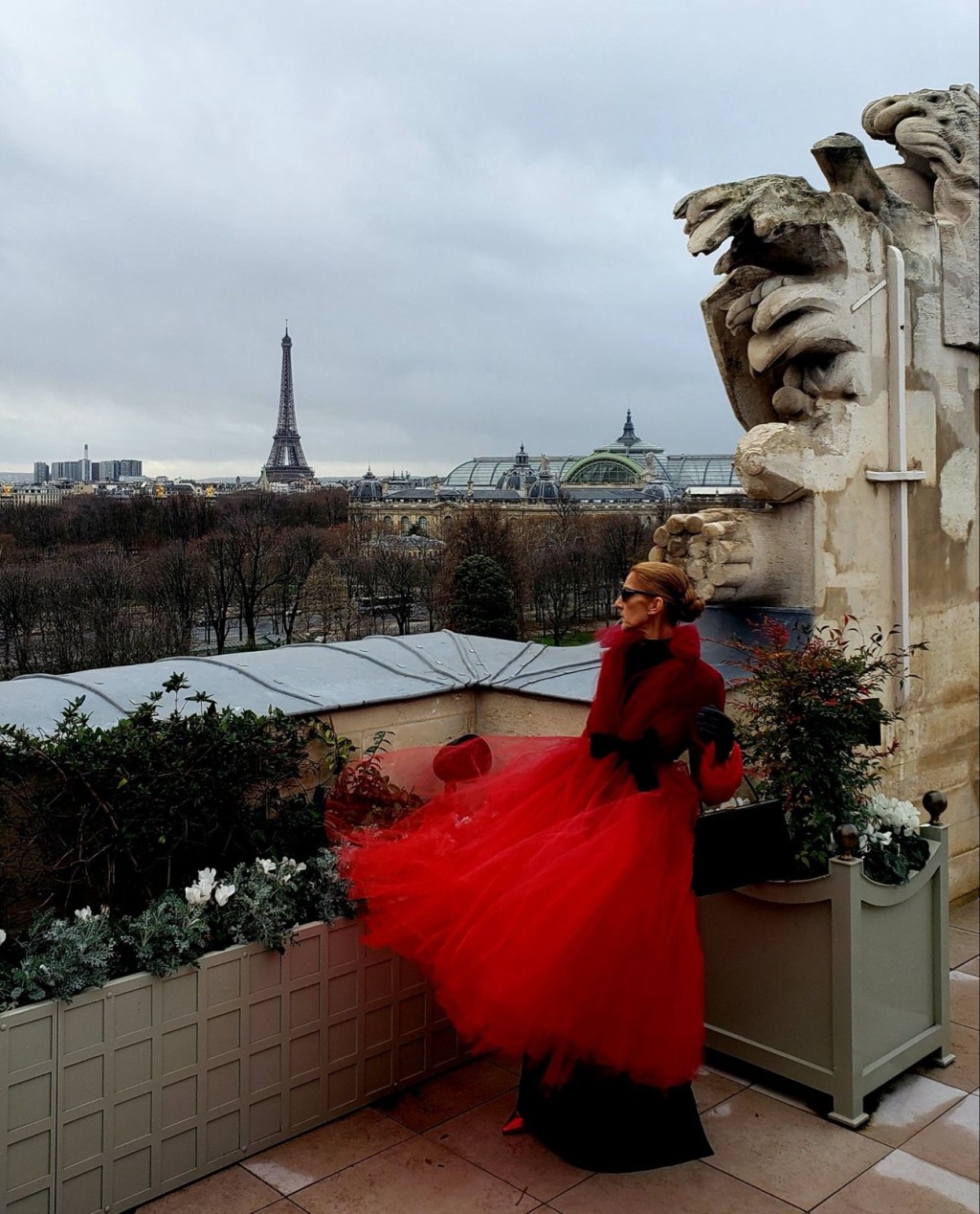 莎莲预计于今年秋天起,在巴黎地标场馆Paris La Défense Arena展开大型演出。 莎莲预计于今年秋天起,在巴黎地标场馆Paris La Défense Arena展开大型演出。