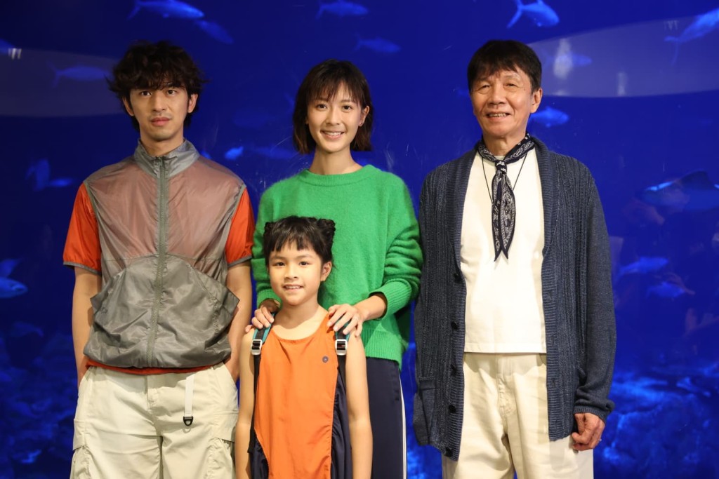 《女兒²》太保演陳柏霖父親，陳柏霖和余香凝演夫妻，育有一名女兒，由小演員羅莃荋扮演。