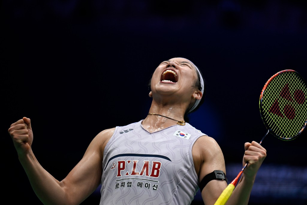 安洗瑩對日本的宮崎友花未遇太挑戰以直落2:0強勢奪冠，成為首位中國大師賽三連冠的球手。新華社