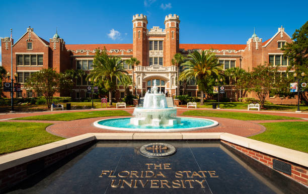 罗德里格斯的发言人接受传媒查询表示，SJP 分会在佛罗里达州立大学（Florida State University）和北佛罗里达大学（University of North Florida）都很活跃。iStock