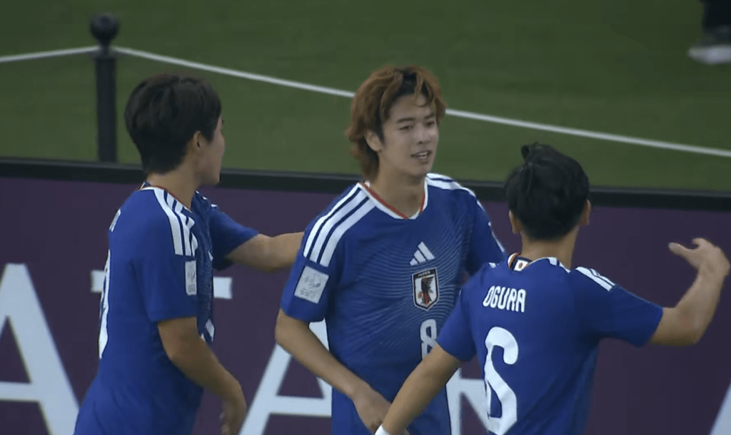 日本憑大關友翔的入球打開紀錄。影片截圖 日本憑大關友翔的入球打開紀錄。影片截圖