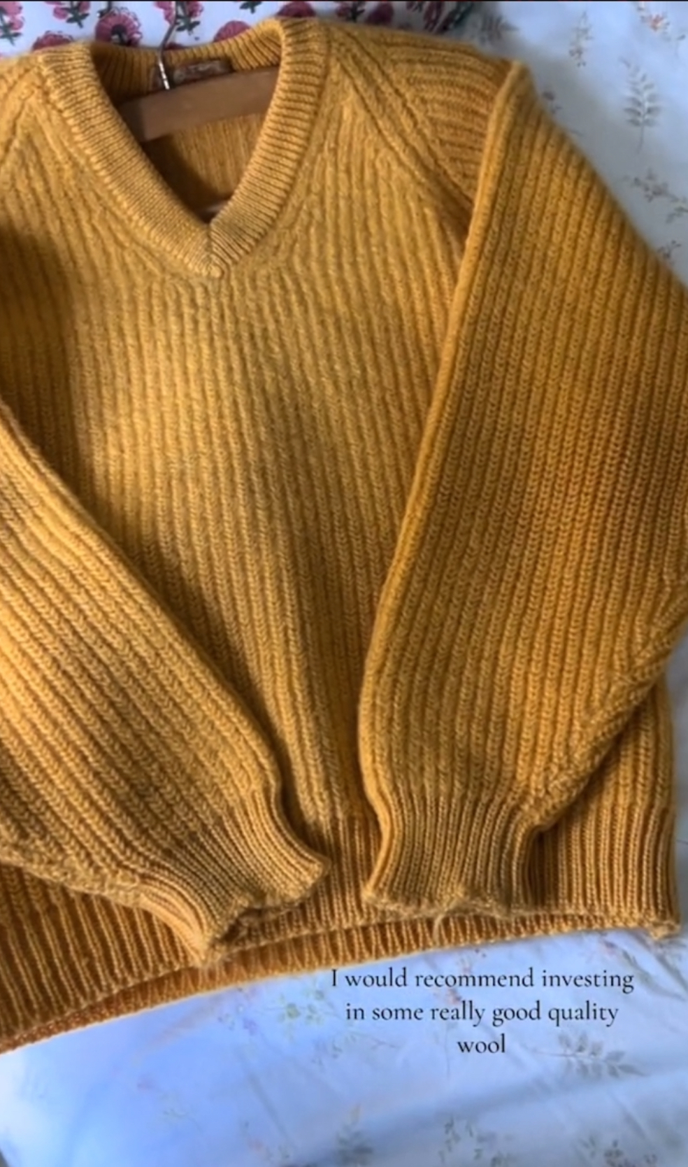 Cydney推荐羊毛是好材质，值得花钱买贵一点的优质毛衣。 TikTok