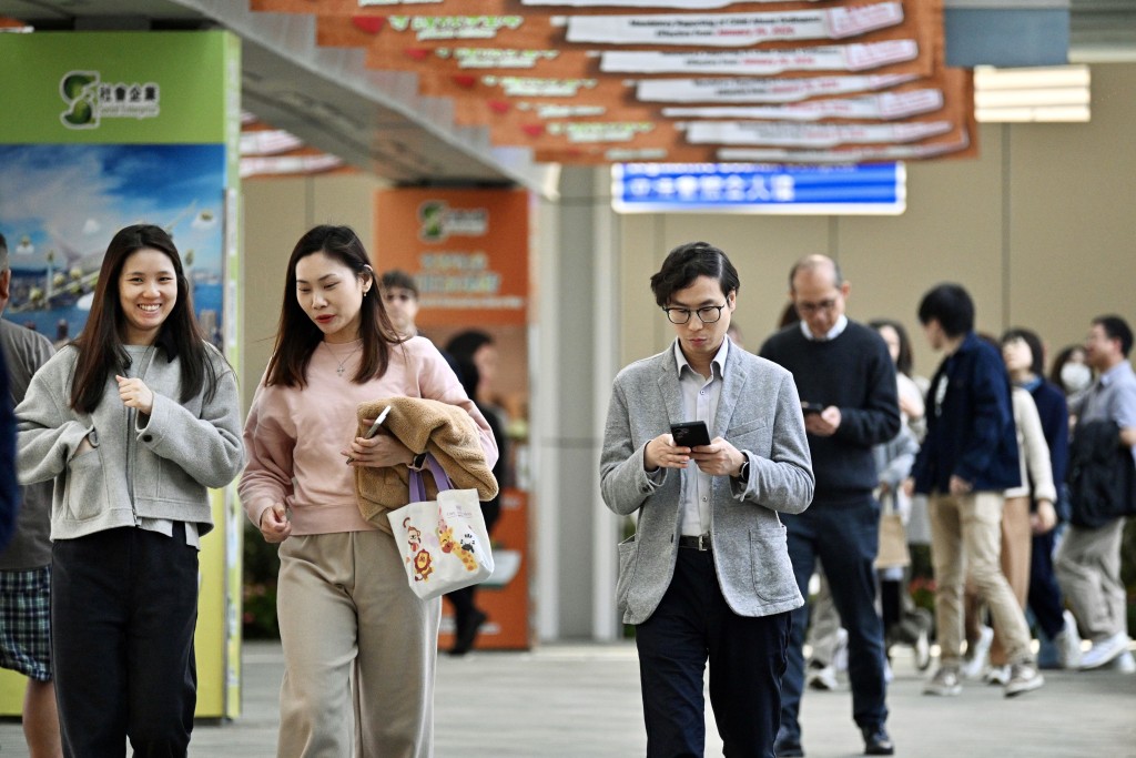 林振昇擔心人手持續下跌,政府人手不足應付公共服務。資料圖片 林振昇擔心人手持續下跌,政府人手不足應付公共服務。資料圖片
