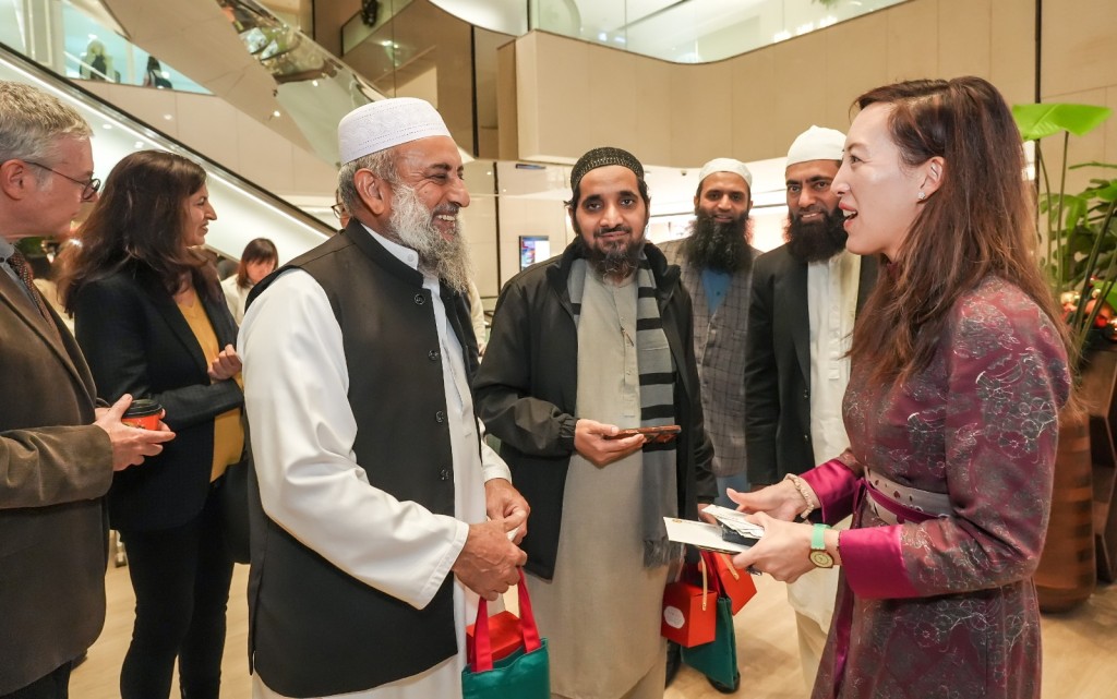 信和集團慈善事務董事暨黃廷方慈善基金董事黃敏華女士感謝社區夥伴多年支持，期望攜手延續關愛共融的精神。