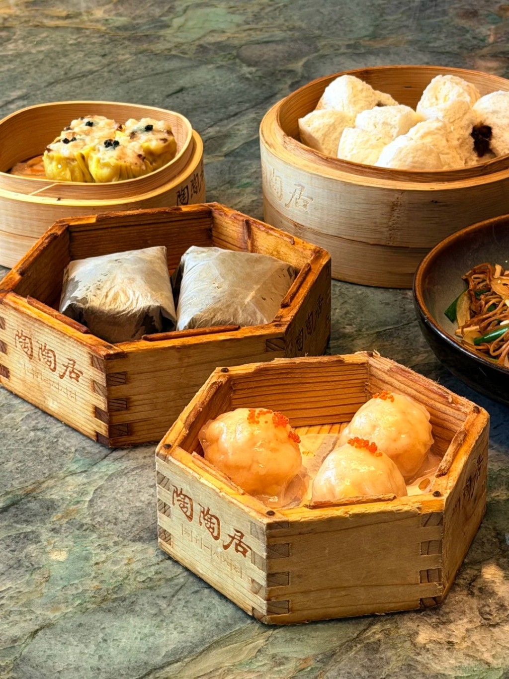 广州“5.1”实施早茶新规，对点心及茶位费等有规管。小红书＠Alex昌坤